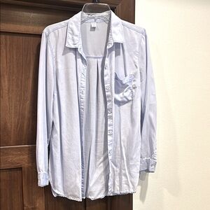 Old Navy tencil button up